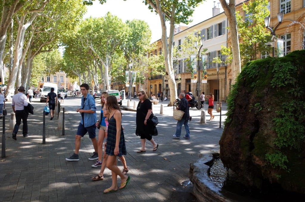 Capturing Underlying Patterns of Urban Street Design