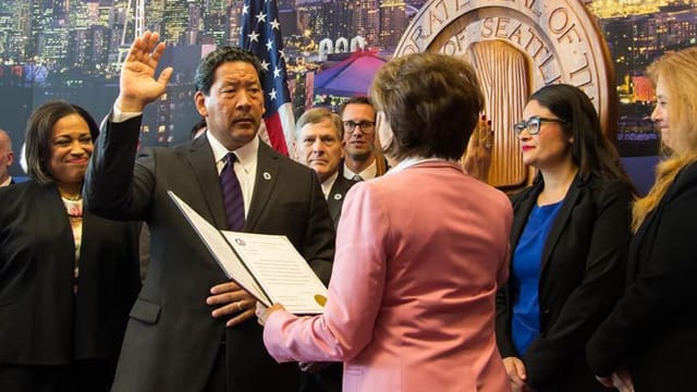 What We’re Reading: Mayoral Musical Chairs