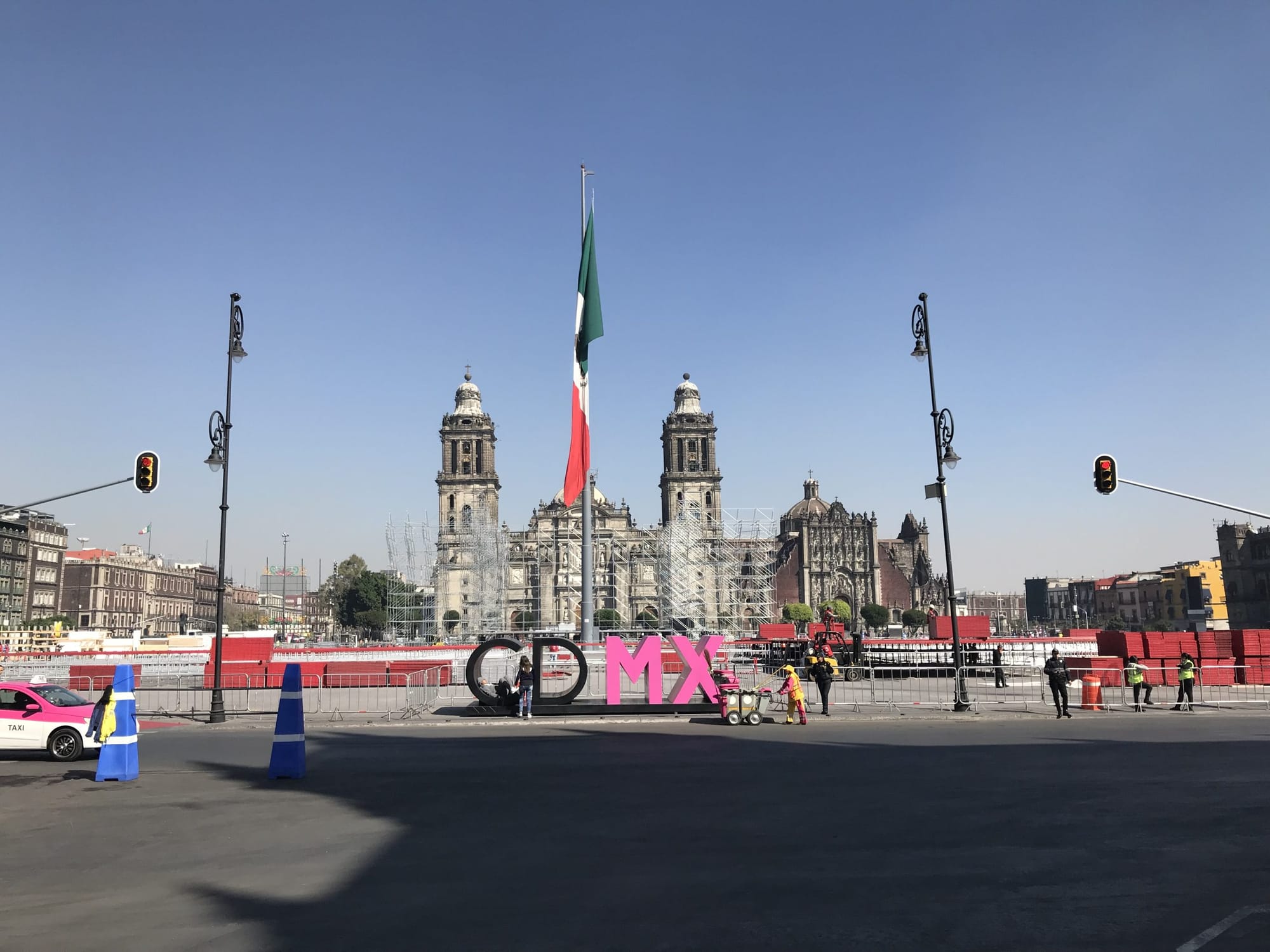 What We’re Reading: 404 Error, Con-Artist, and Fort Lawton