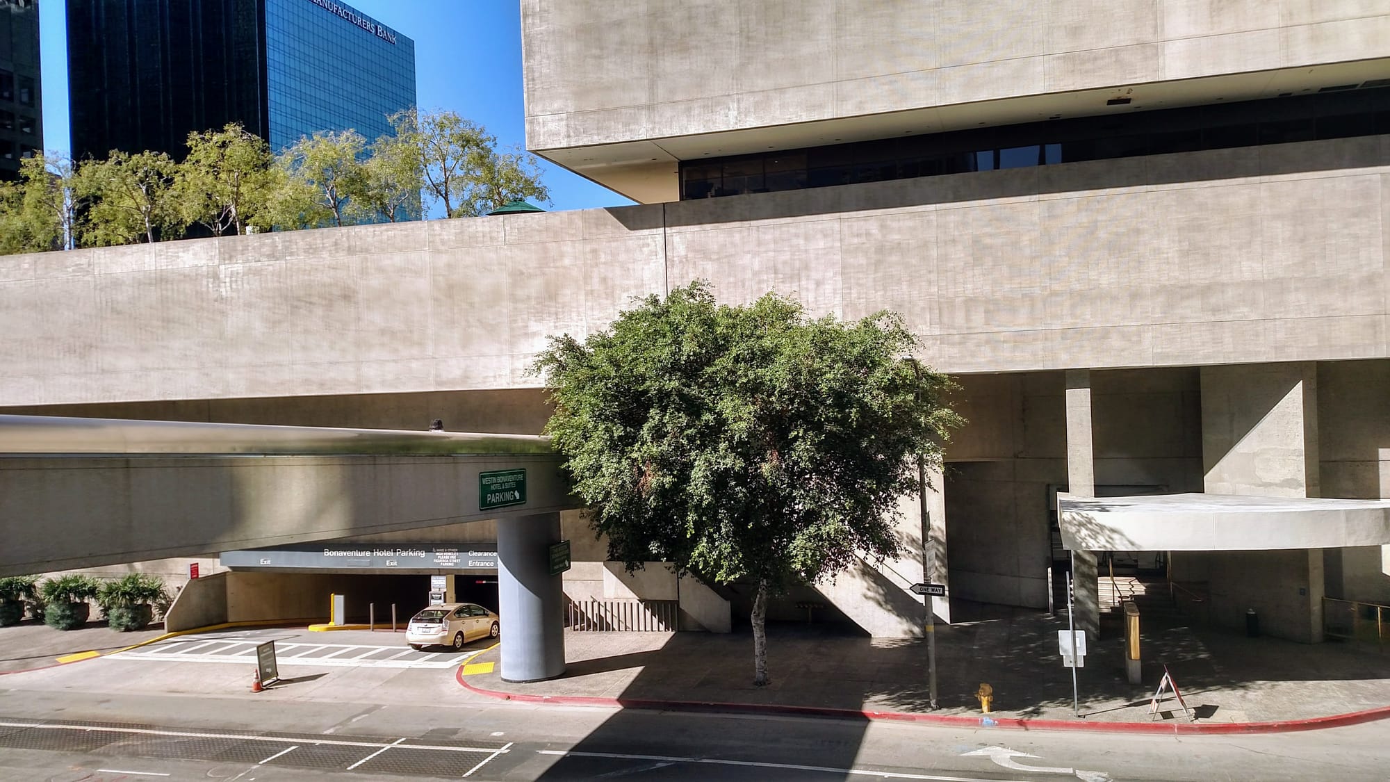 Parking structure with pedestrian bridge in Downtown Los Angeles. (Doug Trumm)