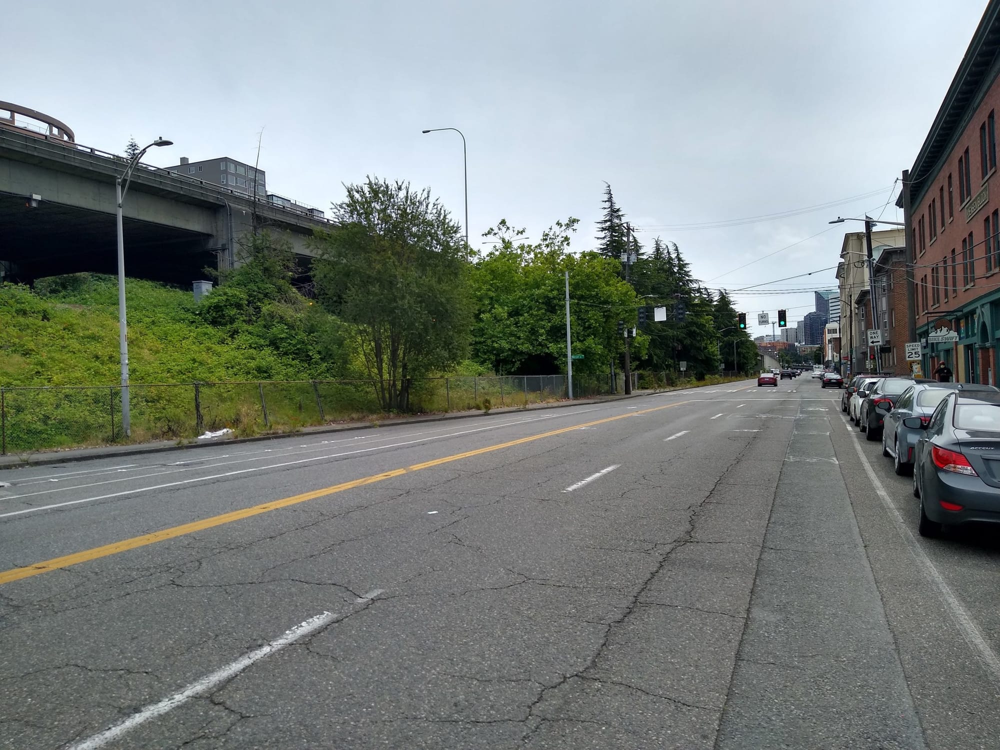 Protected Bike Lanes Coming to Eastlake Ave in South Lake Union