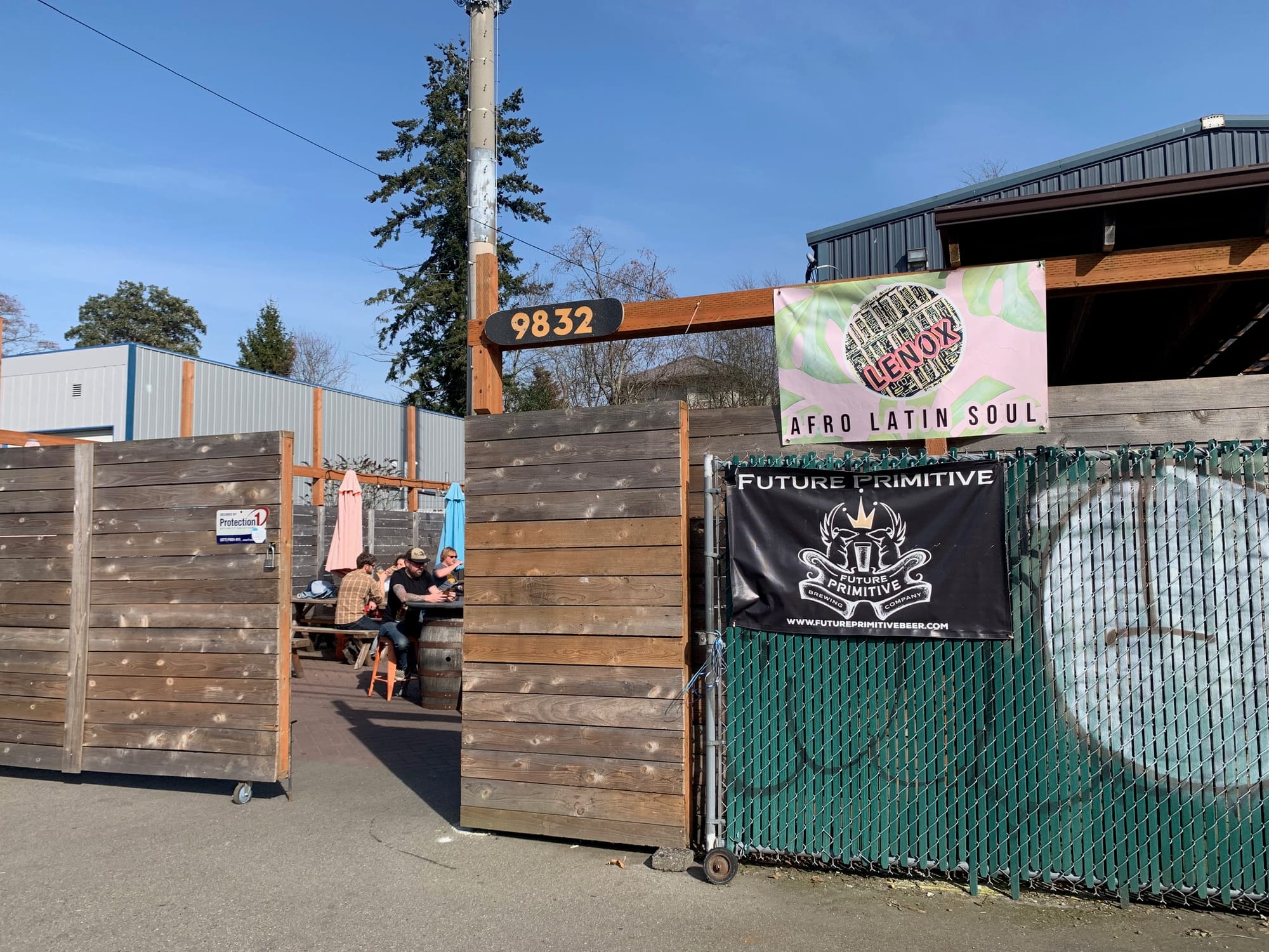                      Exploring Destinations on the New RapidRide H
                     