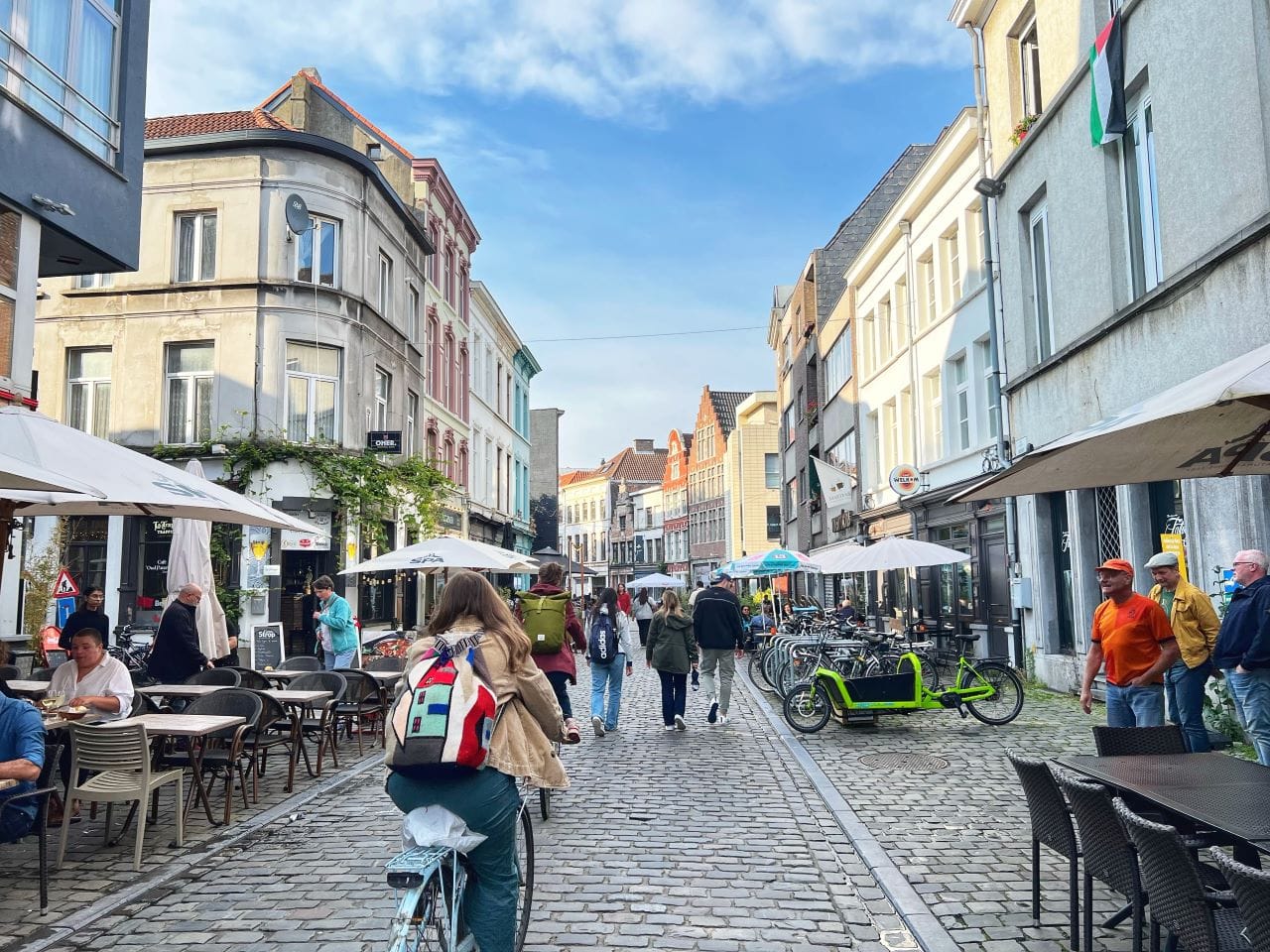 Governor Signs Washington’s First-in-the-Nation Shared Streets Law